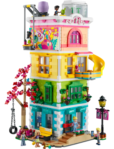 LEGO 41748 FRIENDS -  HEARTLAKE CITY COMMUNITY CENTER - Toyworld Frankston