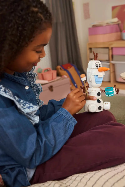 LEGO 43287 DISNEY - OLAF AND BRUNI'S PICNIC FUN - Toyworld Frankston