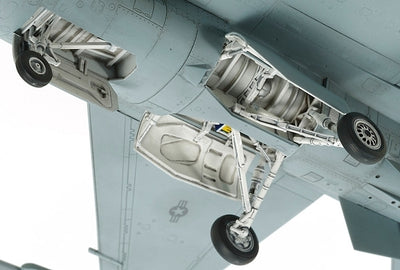 TAMIYA 1/72 LOCKHEED MARTIN F-16CJ BLOCK 50 FIGHTING FALCON - Toyworld Frankston