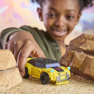 TRANSFORMERS CYBERWORLD CYBER CHANGERS - BUMBLEBEE