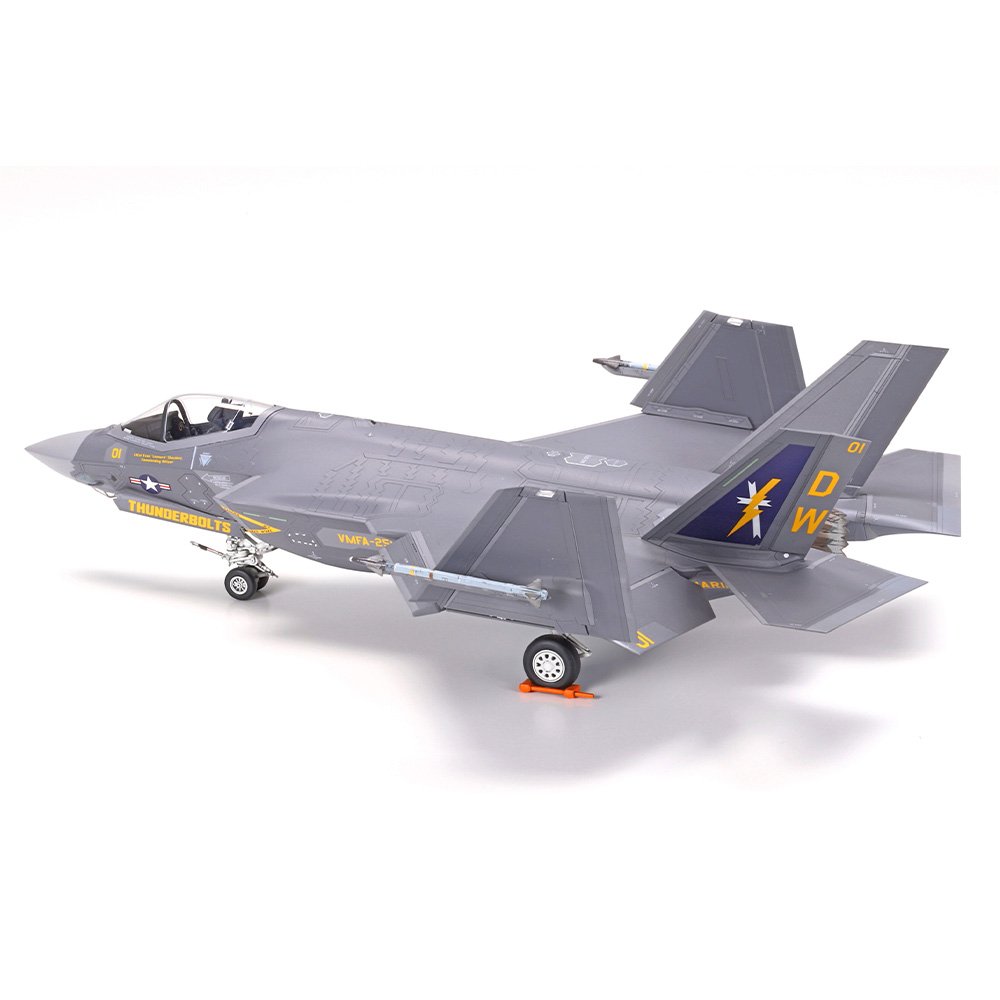TAMIYA 1/72 LOCKHEED MARTIN F-35C LIGHTNING II - Toyworld Frankston