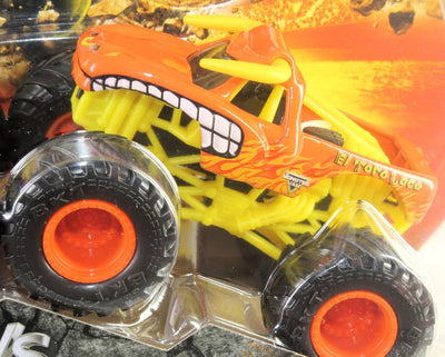 MONSTER JAM 1:64 DIECAST TRUCK 2 PACK - MAX-D XX AND EL TORO LOCO - Toyworld Frankston