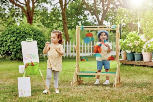 HAPE OUTDOOR ART EASEL