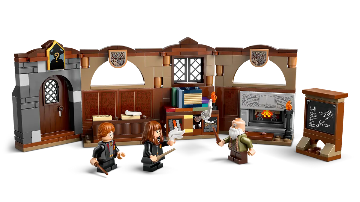 LEGO 76442 HARRY POTTER HOGWARTS CASTLE: CHARMS CLASS