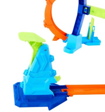 HOT WHEELS CORKSCREW JUMP CHAMPION