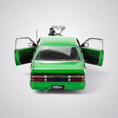 DDA 1:24 HOLDEN VL CALAIS CUSTOM - OSIRIS GREEN