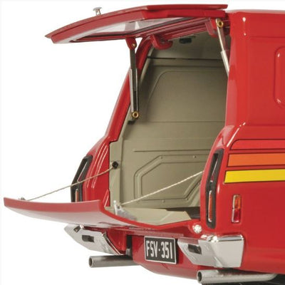 CLASSIC CARLECTABLES 1:18 FORD XC SUNDOWNER - RED FLAME SCALE MODEL