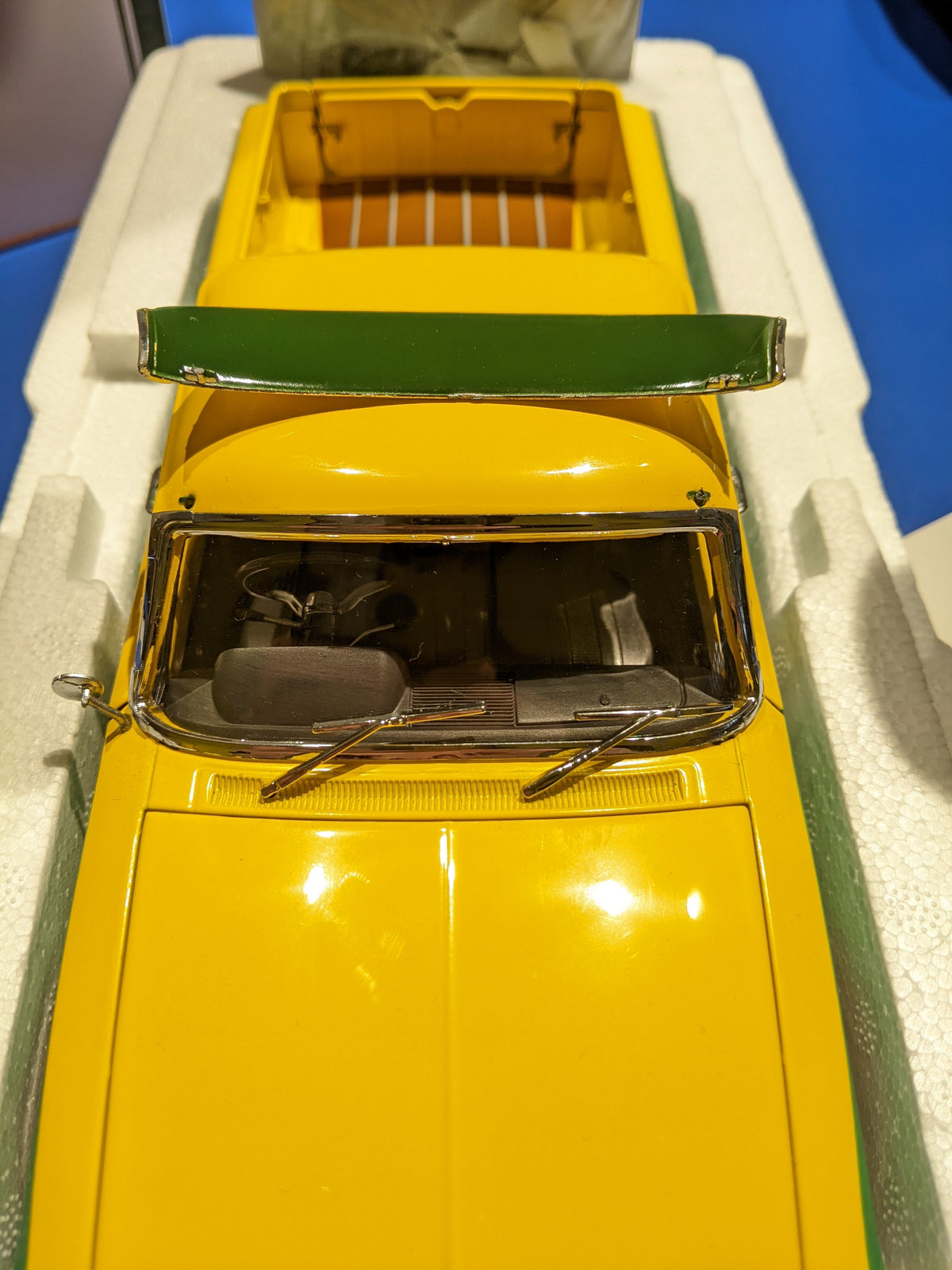 CLASSIC CARLECTABLES - HOLDEN EH UTILITY- BP