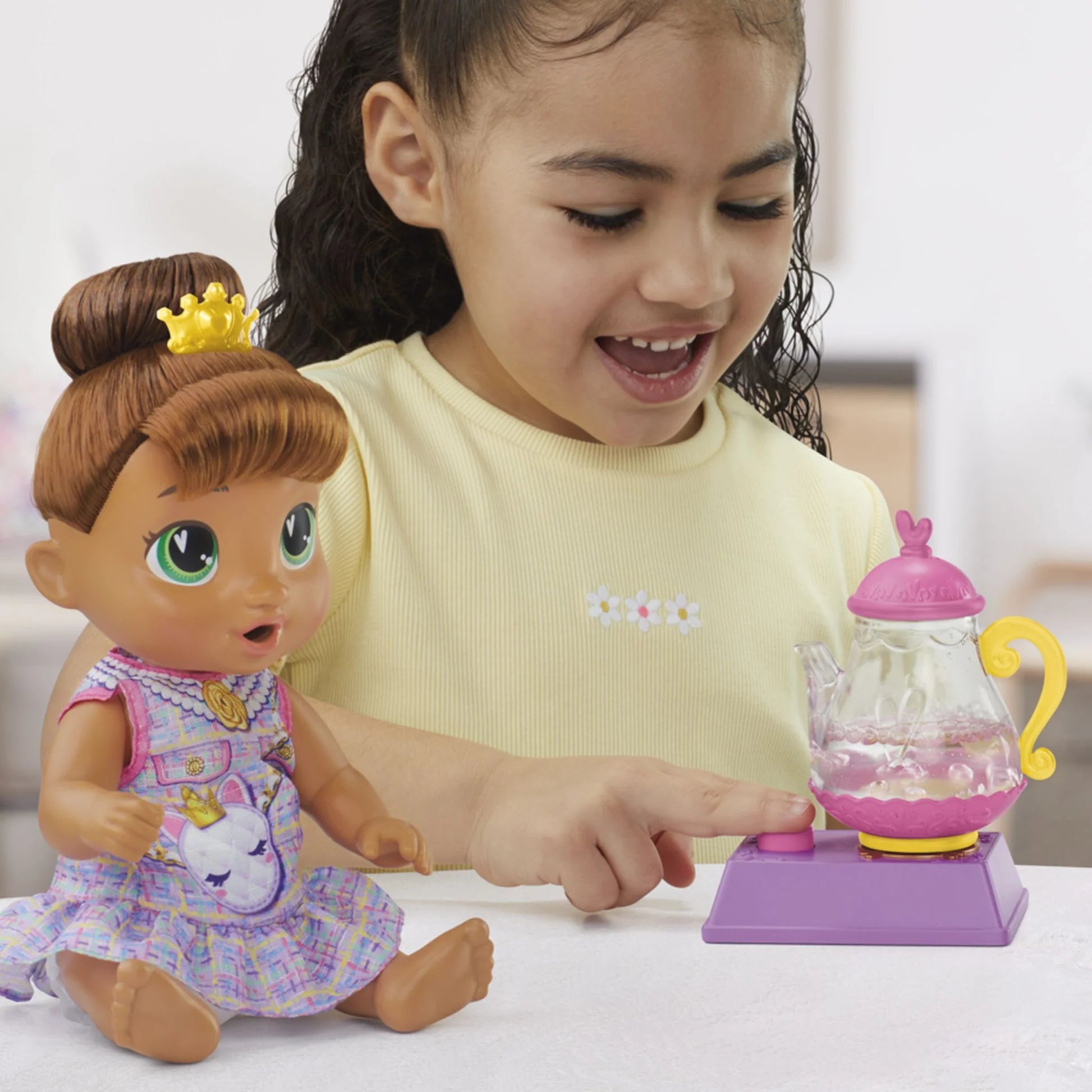 BABY ALIVE BUBBLE TEA PARTY - SOPHIA SPARKLE