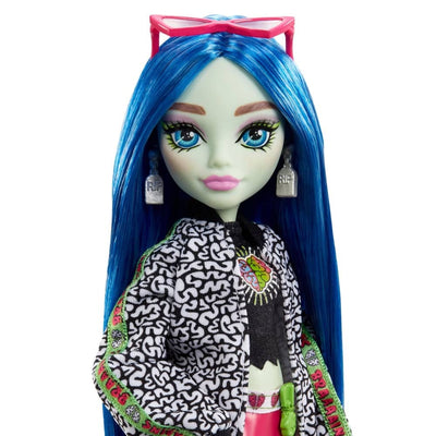 MONSTER HIGH DOLL GHOULIA YELPS WITH PET AND ACCESSORIES - Toyworld Frankston