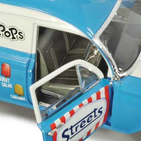 CLASSIC CARLECTABLES 1:18 HOLDEN EH PANEL VAN - STREETS - TASTES OF AUSTRALIA #6