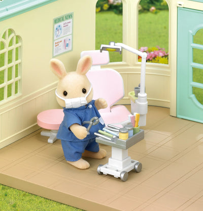 SYLVANIAN FAMILIES -  COUNTRY DENTIST SET