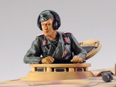 TAMIYA 1/48 GERMAN HEAVY TANK DESTROYER ELEFANT - Toyworld Frankston