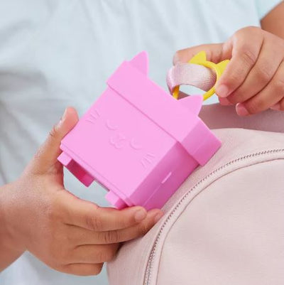 GABBY'S DOLLHOUSE CLIP ON PLAYSET BABY BOX PINK - Toyworld Frankston