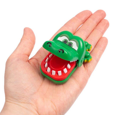 WORLDS SMALLEST - CROC DENTIST