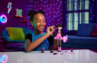MONSTER HIGH - CORE REFRESH FASHION DOLL - DRACULAURA - Toyworld Frankston