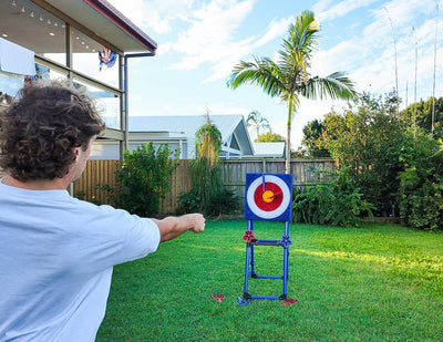 AXE THROW WITH THROWING STARS
