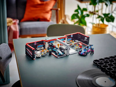 LEGO CITY 60444 F1 GARAGE AND MERCEDES AMG AND ALPINE CARS