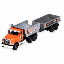 MAJORETTE CITY TRAILER - ORANGE MACK GRANITE TRUCK WITH WORK ZONE SAFETY ON TRAILER