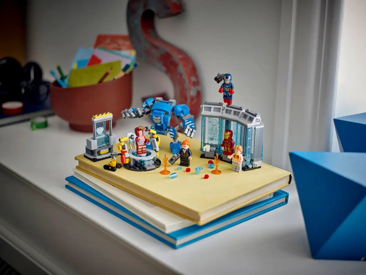 LEGO 76315 MARVEL IRON MAN'S LABORATORY : HALL OF ARMOR