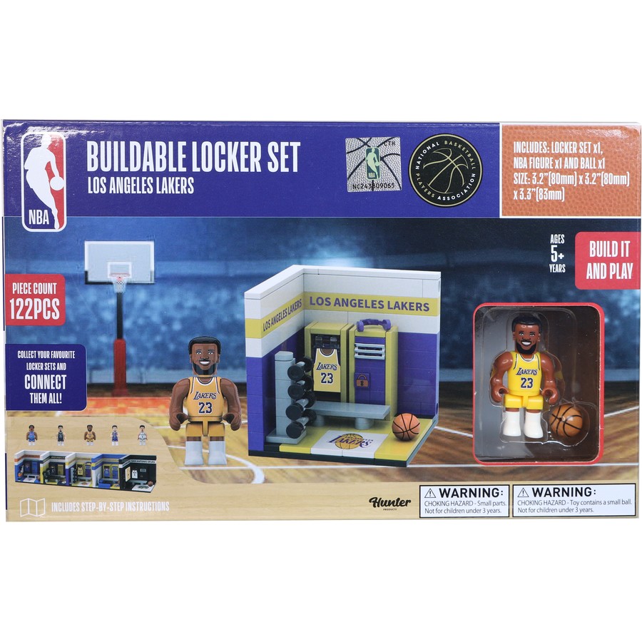 NBA Buildable Locker Set Los Angeles Lakers by Masterpiece, containing 122 pieces. The box shows the assembled locker, basketball hoops, and a minifigure of Kobe Bryant wearing a Lakers jersey.