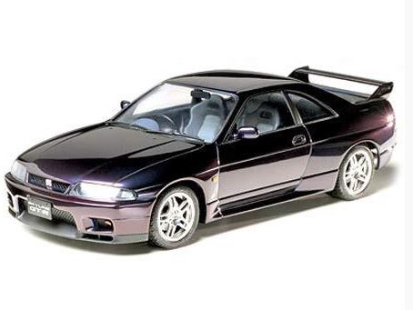 TAMIYA 1/24 NISSAN SKYLINE GT-R (R33) V SPEC