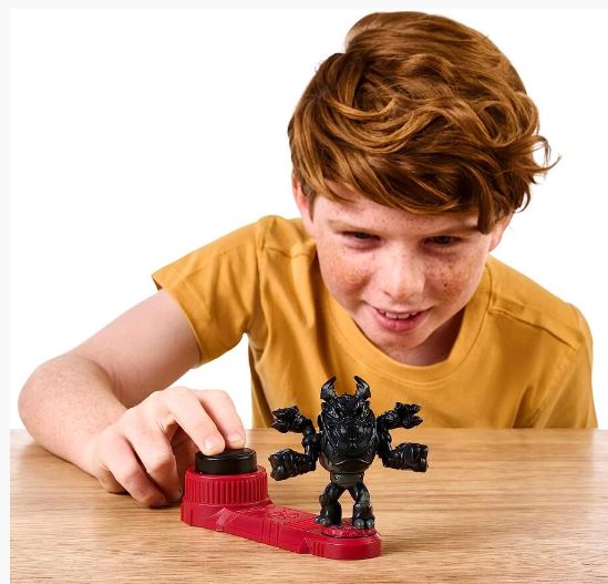 AKEDO BEAST STRIKE BATTLE GIANTS - SHADOW ROACH - Toyworld Frankston