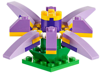LEGO 10696 CLASSIC  LEGO® MEDIUM CREATIVE BRICK BOX - Toyworld Frankston
