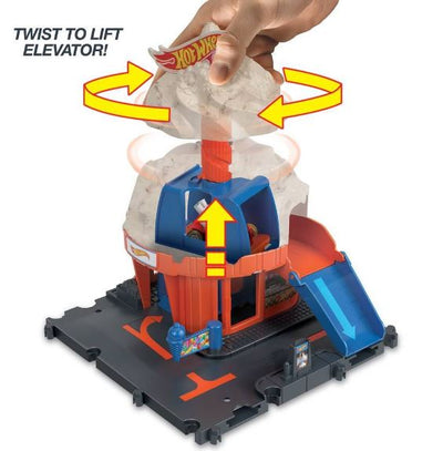 HOT WHEELS DOWNTOWN ICE CREAM SWIRL PLAYSET - Toyworld Frankston