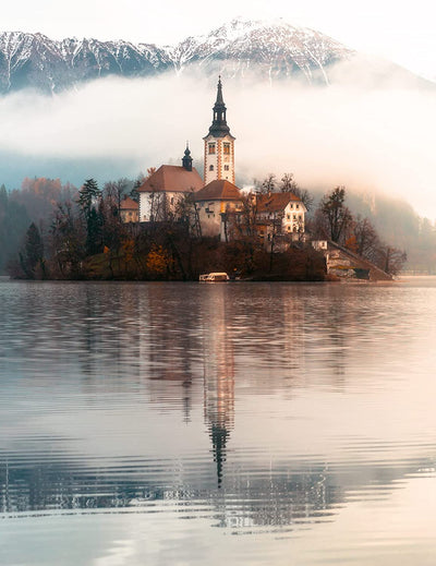 RAVENSBURGER 17437 9 THE ISLAND OF WISHES BLED, SLOVENIA 1000 PIECE PUZZLE - Toyworld Frankston