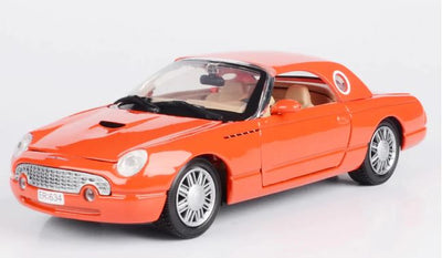 MOTORMAX 1:24 DIECAST MODEL - JAMES BOND 'DIE ANOTHER DAY' (2002) - 2002 FORD THUNDERBIRD