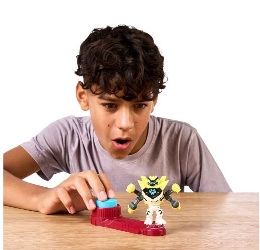 AKEDO BEAST STRIKE BATTLE GIANTS - WHITE PAW - Toyworld Frankston