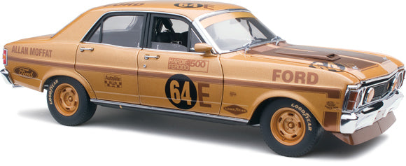 CLASSIC CARLECTABLES 1:18 FORD XW 1970 BATHURST WINNER 50TH ANNIVERSARY GOLD LIVERY - Toyworld Frankston