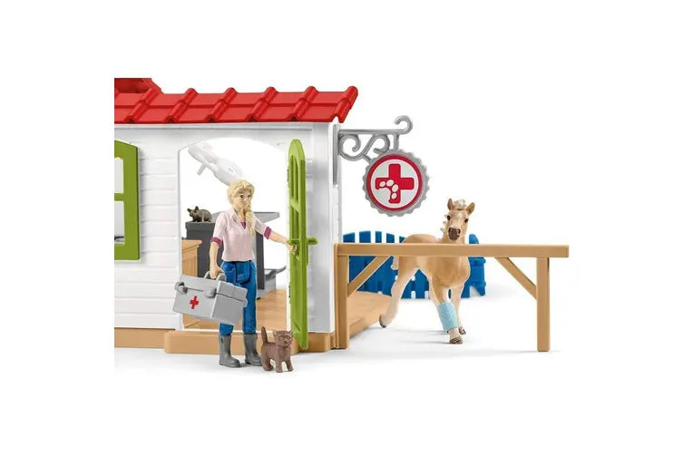 SCHLEICH VETERINARIAN PRACTISE WITH PETS - Toyworld Frankston