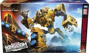 TRANSFORMERS GEN WFC K TITAN CLASS - Toyworld Frankston